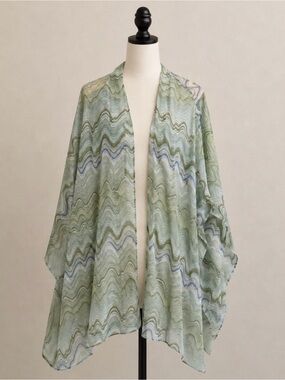 Light Green Wave-Print Open Front Women's Wrap Cape